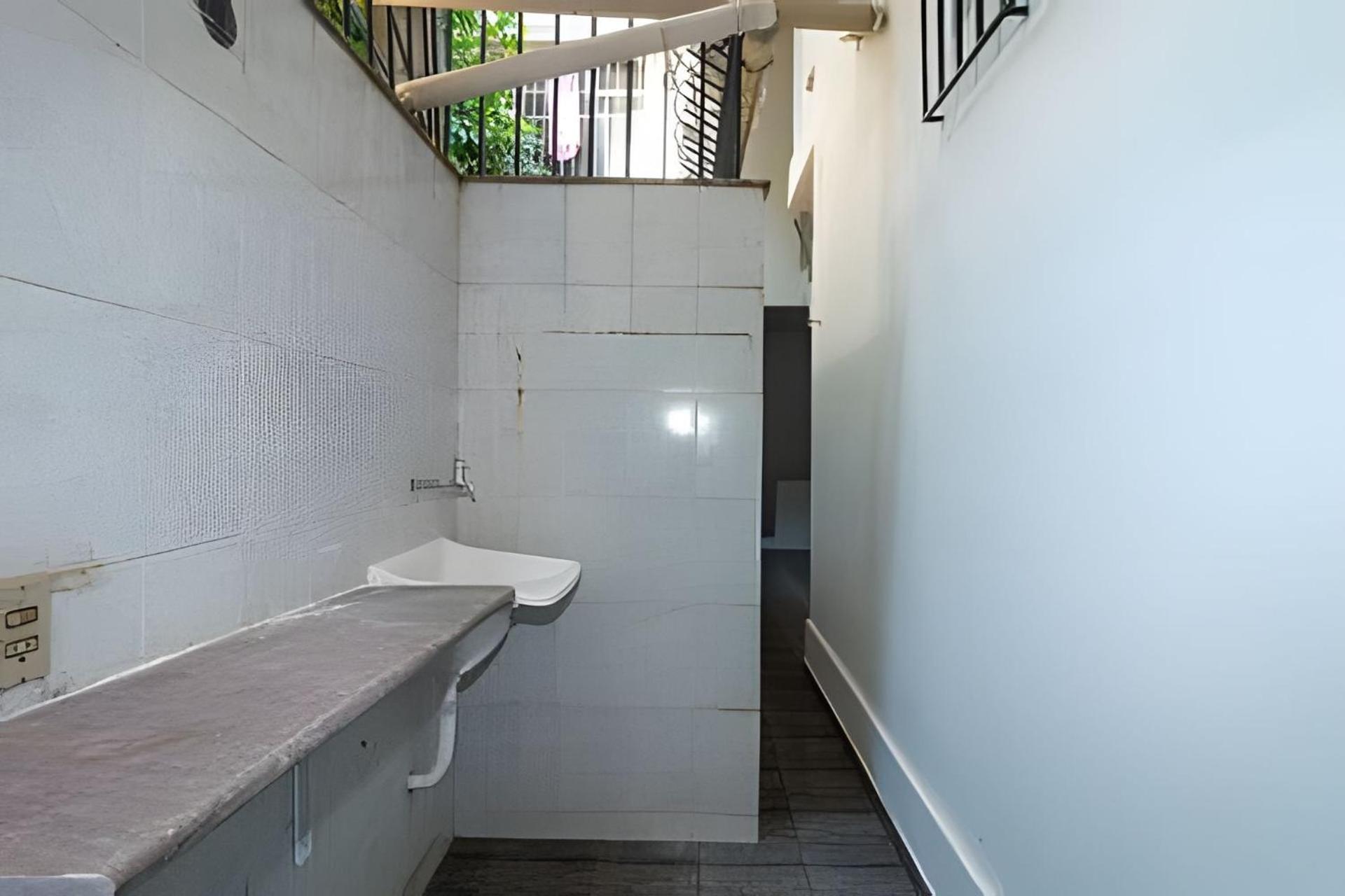 Silencioso Com 1 Em Copacabana - 450m Do Metro Apartamento