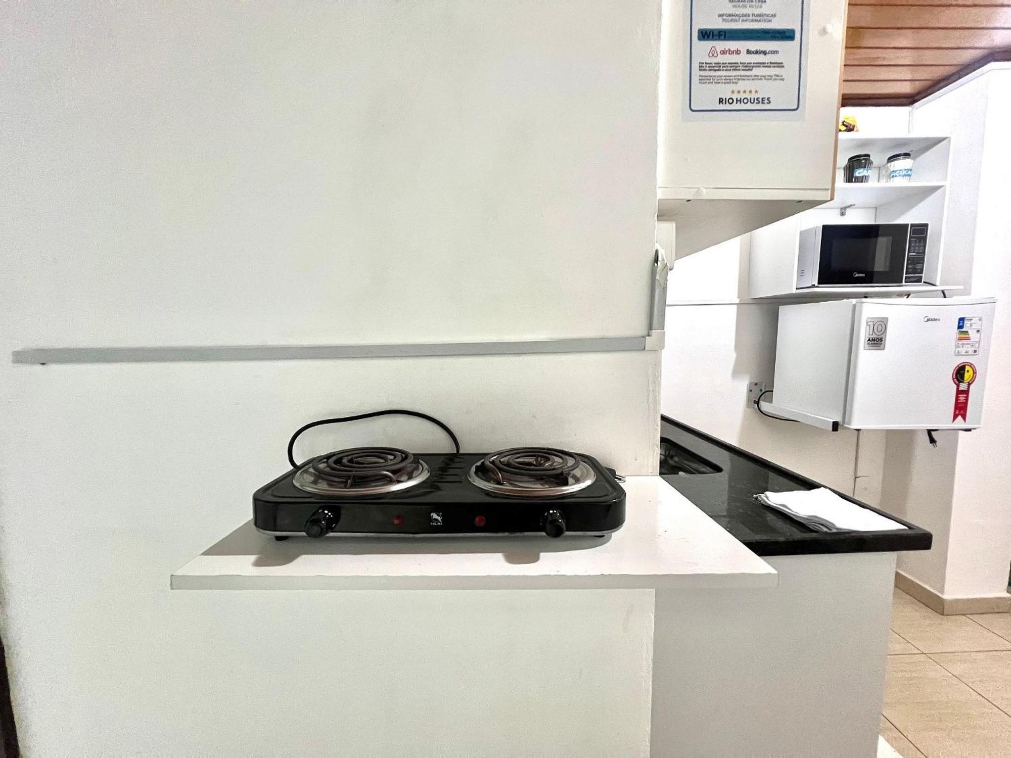 Silencioso Com 1 Em Copacabana - 450m Do Metro Apartamento