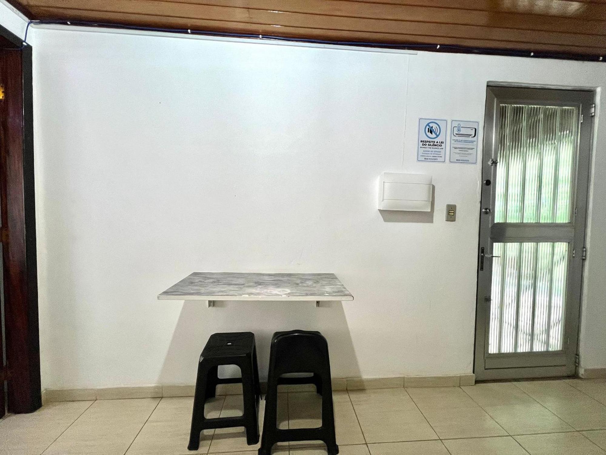 Silencioso Com 1 Em Copacabana - 450m Do Metro Rio de Janeiro